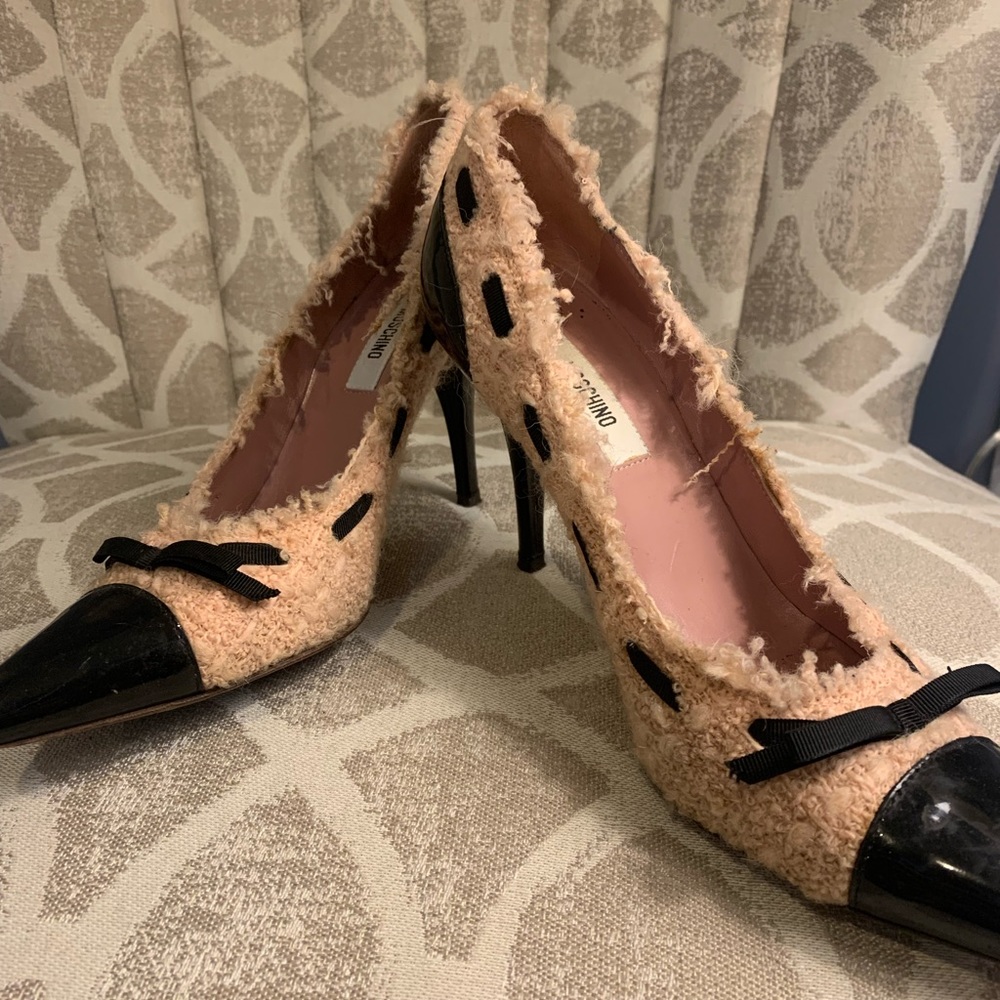 Moschino pink amd black patent tipped pointed tip shoes